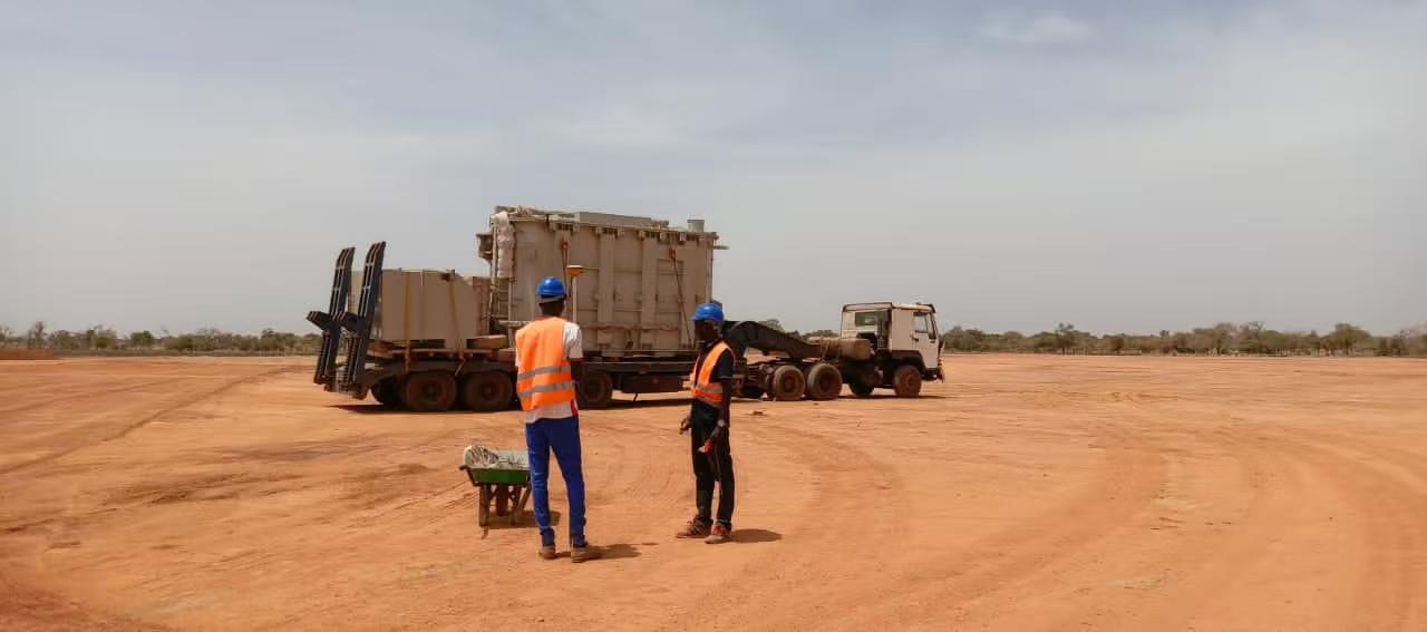 Transportasi Siklus Penuh Proyek Jaringan Listrik Burkina Faso dari Tema oleh SPEED INT'L